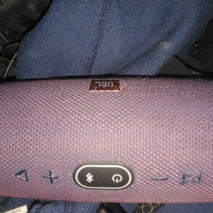 Jbl charger 4 Bluetooth